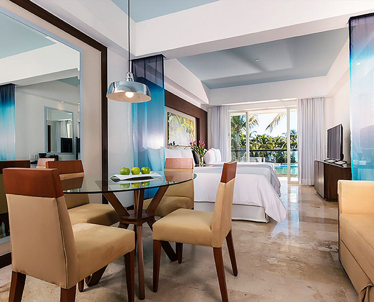 Junior Suite Pool View Krystal Grand® Nuevo Vallarta Junior Suite Pool View Krystal Grand® Nuevo Vallarta